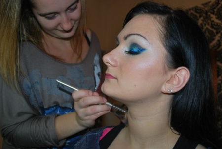 FOTORELACJA Z KURSU Z ZAKRESU KOSMETYKI, MAKIJAŻU I TIPSÓW