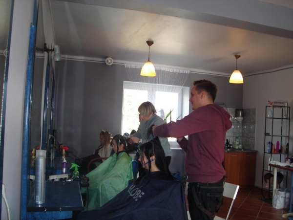 FOTORELACJA Z KURSU FRYZJERSTWO ZAAWANSOWANE