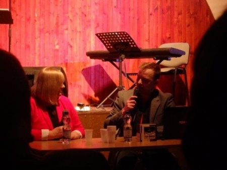 WIECZÓR WALENTYNKOWY W GMINNYM OŚRODKU KULTURY
