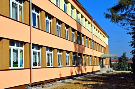 Szkoła w Mstowie po remoncie