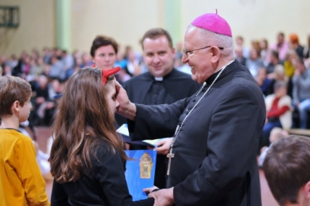 RODZINNE SPOTKANIE OPŁATKOWE W ZESPOLE SZKÓŁ W MSTOWIE