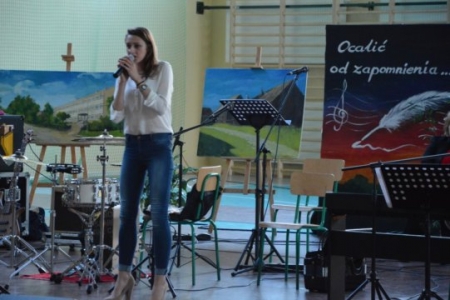 WIECZÓR POEZJI I MUZYKI