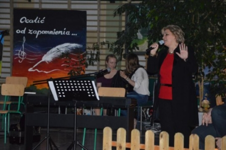 WIECZÓR POEZJI I MUZYKI