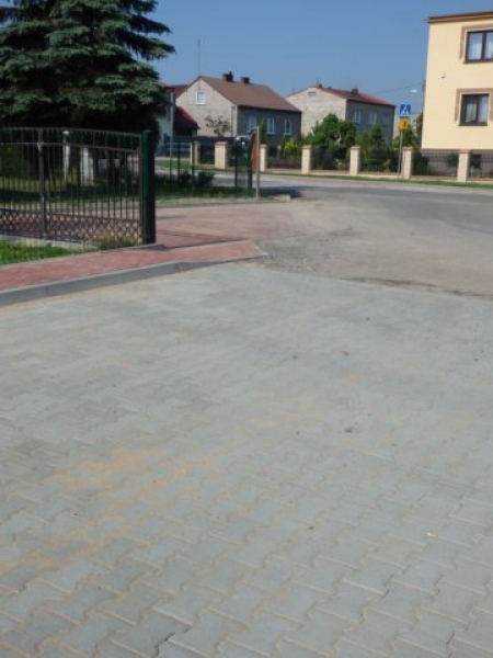 PARKING OBOK PRZEDSZKOLA W SIEDLCU