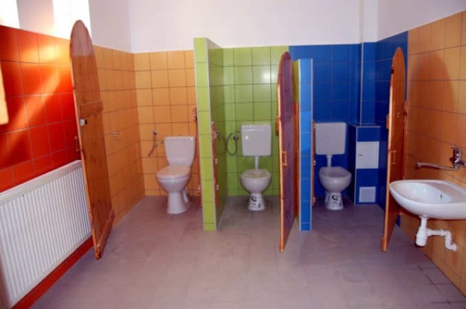 PRACE REMONTOWE W SZKOŁACH GMINY MSTÓW