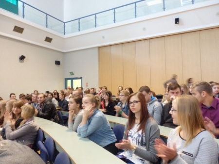 SAMORZĄD TERYTORIALNY W SYSTEMIE ZARZĄDZANIA GOSPODARKĄ LOKALNĄ. DOŚWIADCZENIA I WYZWANIA