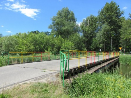 KŁOBUKOWICE - PRACE KONSERWATORSKIE PRZY MOŚCIE